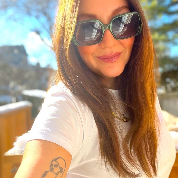 Meet your Posher, Lucky - Picture 1 of 1